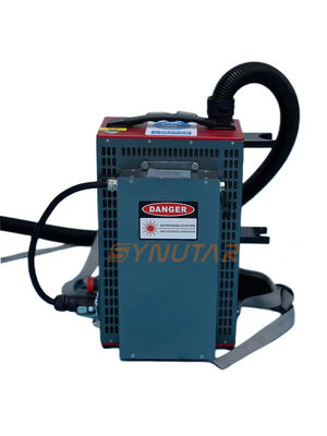 آلة التنظيف بالليزر المحمولة الصغيرة المعدنية 2000W نظام تبريد المياه