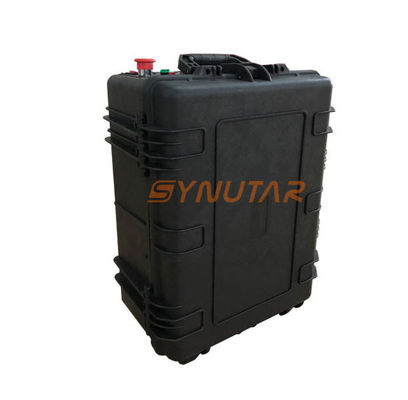 آلة تنظيف ليزر محمولة 300W 100W / 200w ليزر إزالة الصدأ