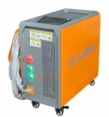 آلة تنظيف لقطع لحام الليزر المحمولة 1000W/1200W/1500W/2000W الطاقة الخارجة